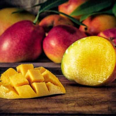 vitamin and fiber rich mangos for healthy eating